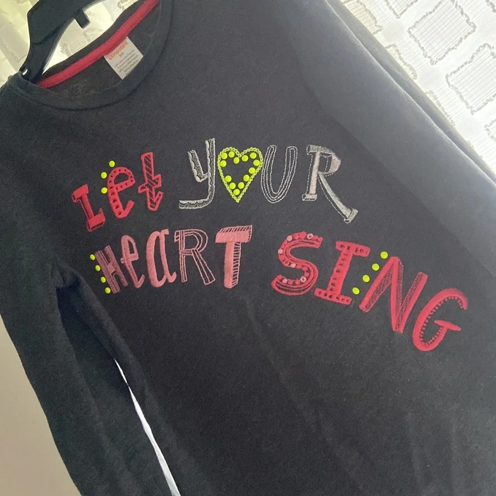 Girls long sleeve tee